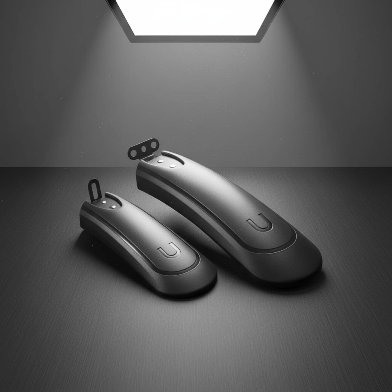 قطعتان من واقيات الطين العريضة - مراجعة Fender Mudguard Set وسعره